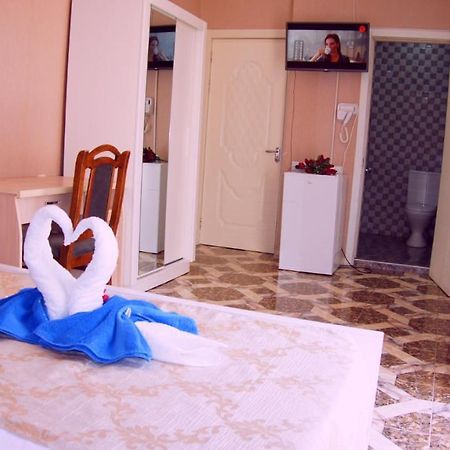 טביליסי Hotel Elite Lux מראה חיצוני תמונה